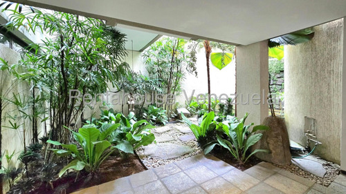 Exclusiva Casa Con Acabados De Lujos En Venta En Los Chorros Yf