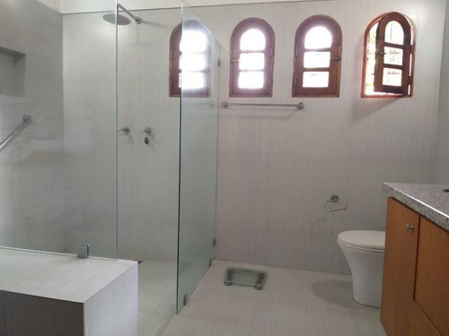 Imagen 27 de 30 de Se Vende Hermosa Casa Colonial 550m2 7h/6b/4p La Lagunita 7108