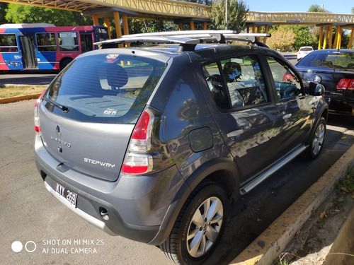 Renault Sandero 1.6 Confort 105cv 2012