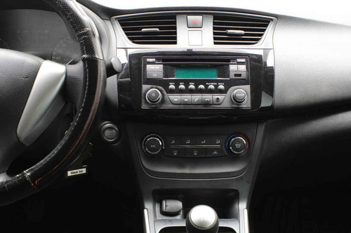 Imagen 15 de 15 de Nissan Sentra 2019 4p Sense L4/1.8 Man