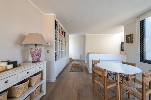 Casa En Arriendo De 5 Dorm. En Lo Barnechea