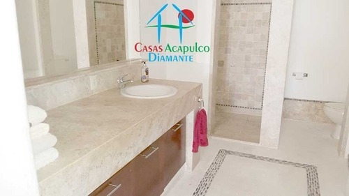 Imagen 12 de 14 de Cad Quinta Del Mar C 101. Terraza Con Asoleadero Y Jacuzzi