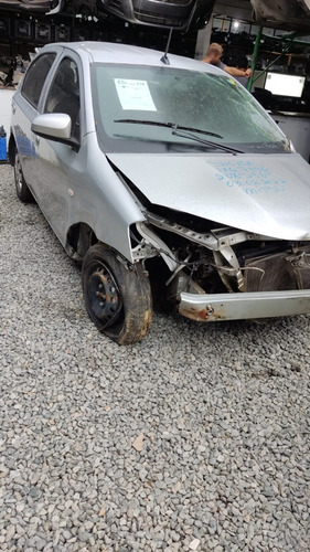 Imagem 2 de 5 de (16) Sucata Toyota Etios Hbx 2017 ( Retirada Peças)