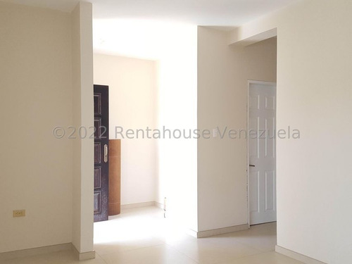 Imagen 5 de 14 de En Venta Amplia Y Cómoda Casa En Conjunto Residencial Privado. Mls 23-5528 04120656408
