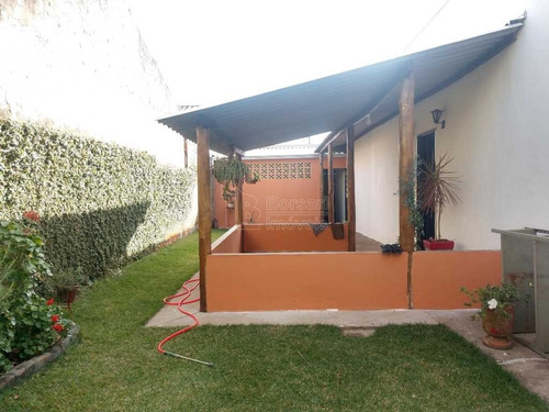Imagem 1 de 6 de Venda De Casas / Padrão Na Cidade De Araraquara 6328