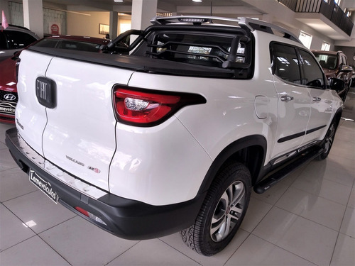Imagem 3 de 8 de Fiat Toro Volcano 2.0 16v 4x4 Tb Aut 9m