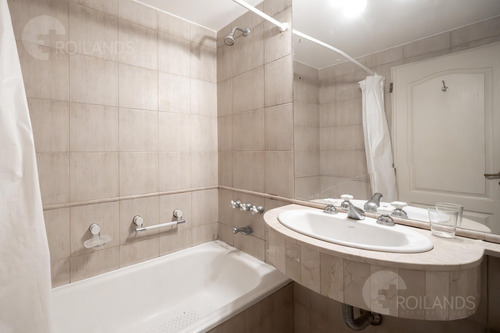 Venta Departamento Monoambiente Con Balcón Y Cochera En Recoleta
