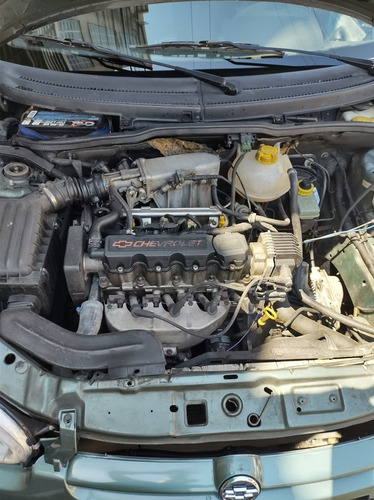 Imagem 8 de 15 de Chevrolet Corsa 1999 1.6 Gl 3p