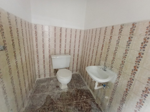 Imagen 16 de 17 de Local Comercial En Venta En Centro Puerto La Cruz