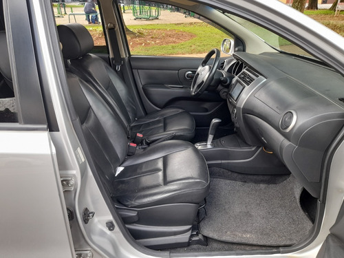 Imagem 9 de 15 de Nissan Grand Livina 1.8 Aut. 2014 7 Lug. Excelente Estado