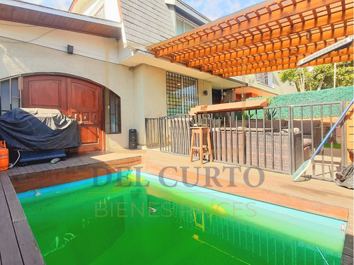 Casa Remodelada En Barrio Residencial 4d | 3b