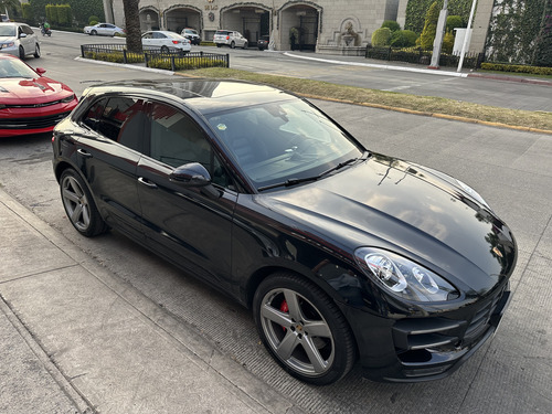 Porsche Macan Turbo