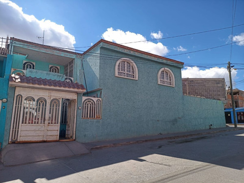 Casa En Venta En Fracc. Satelite, S.l.p