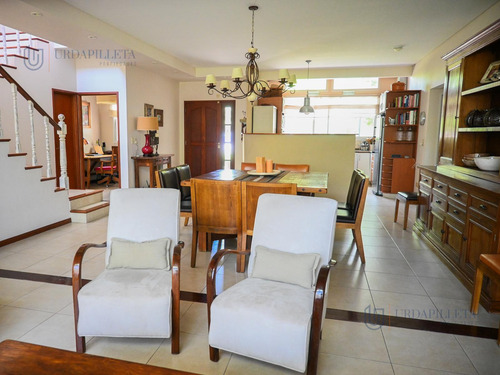 Casa En Venta En La Masia- Pilar