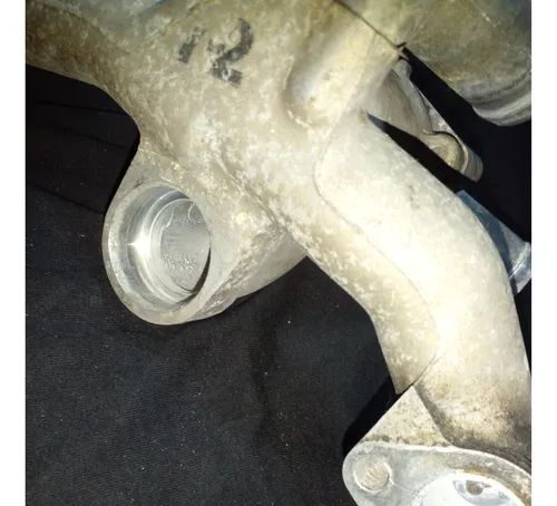 Toma De Agua Kia Sportage 2.7