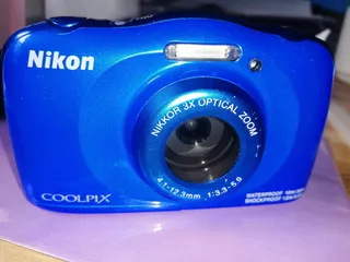 Cámara Nikon Coolpix W100 Sumergible