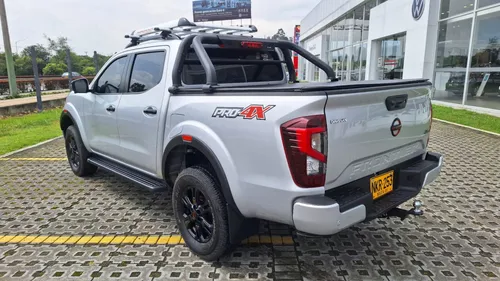 Nissan Frontier 2.5 Pro4X 4X4 At