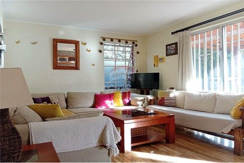Espaciosa Casa 3d+3b En Lo Campino