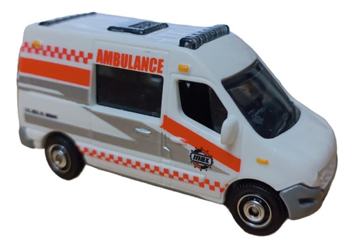 Ambulancia Matchbox Renault Master 2011  Mb885 1/64