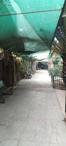 Gran Propiedad A Cuadras Del Centro De Maipu