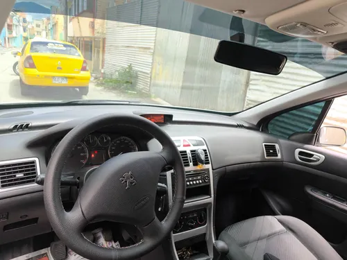 Peugeot 307 1.6 Xr Feline 5 p