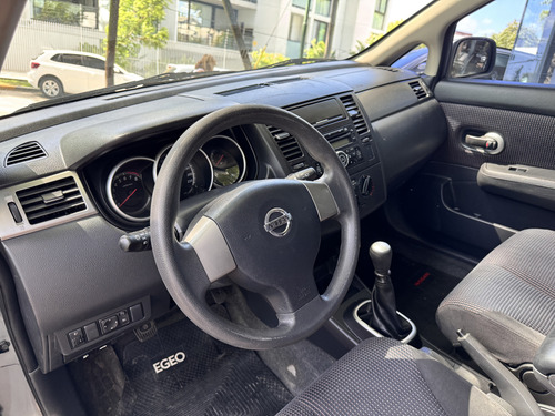 Nissan Tiida 1.8 Acenta