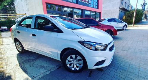 Imagen 8 de 12 de Chevrolet Onix 2020 1.4 Joy Ls