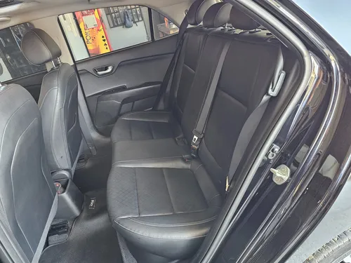 Kia Rio 1.4 Zenith Hb 5 p