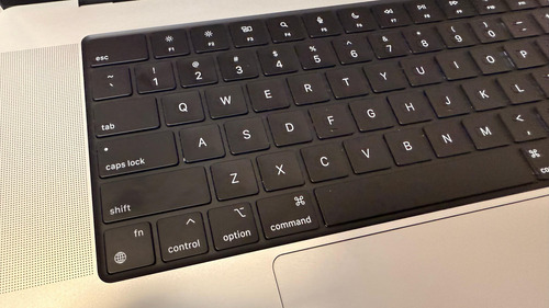 Macbook Pro 16 M3 Max 36gb - 1tb Prateado (Usado)