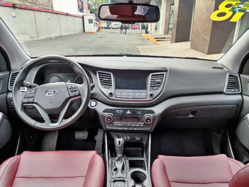 Imagen 10 de 15 de Hyundai Tucson Limited Tech Navi 2018