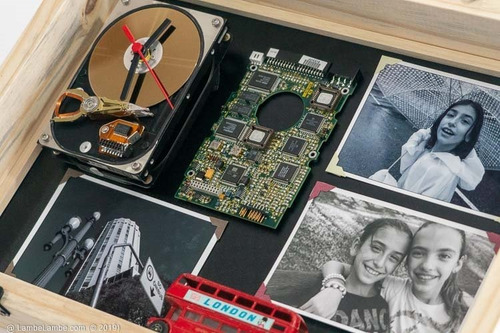 Imagem 6 de 8 de Relógio De Parede Porta Retrato Hdd Conner Reciclagem