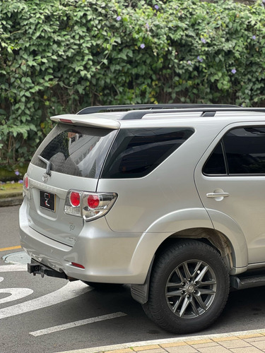 Toyota Fortuner 2.7l 4x4