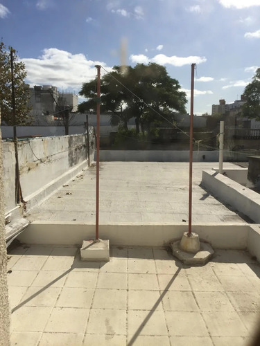 Apartamento Para Reciclar En Excelente Zona