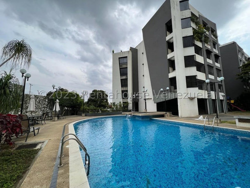 Apartamento En Venta En Los Palos Grandes 23-31517 Yf