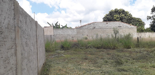 Terreno Com Edicula Pré Construída No Bairro Jurumirim - Tatuí - Sp - 500m