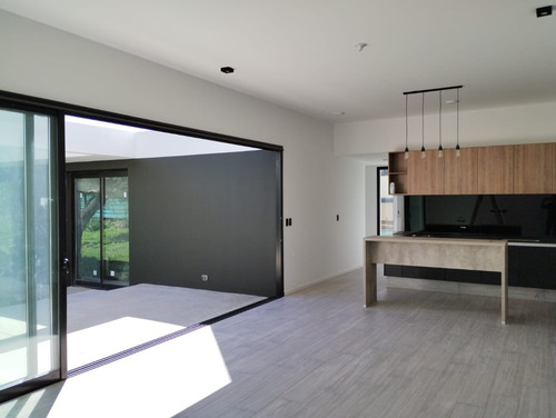 Imagen 11 de 14 de Vendo Casa A Estrenar De 3 Dor , Villa Allende Golf.