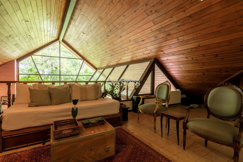 Espectacular Casa Con Excelentes Metrajes Y Muy Bien Ubicada- Ref: 3298