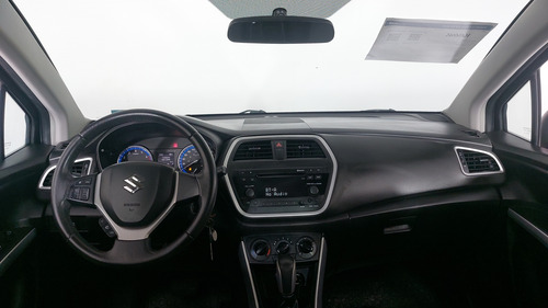 Suzuki S-Cross 1.6 GL CVT
