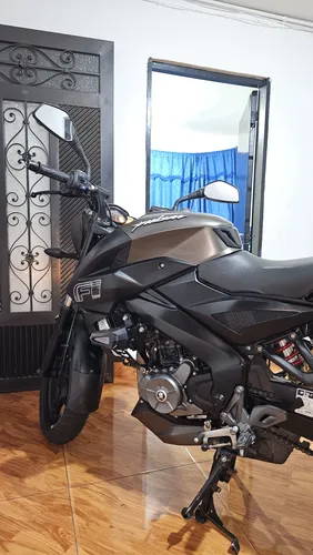 Pulsar Ns 200 Fi