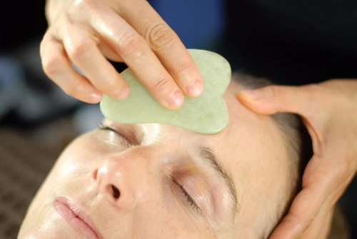 Imagen 2 de 8 de Piedra Jade Guasha Para Masaje Facial