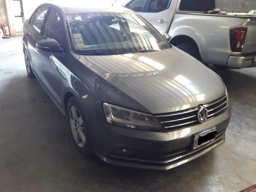 Volkswagen Vento 2.5 Advance Plus 170cv