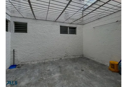 Apartamento En Laureles(mls#247740)