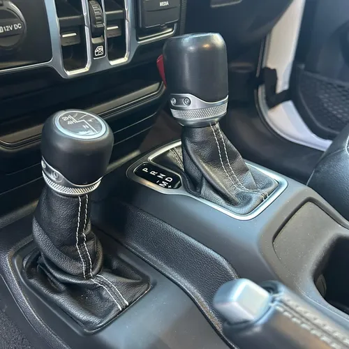 Jeep Wrangler JEEP SAHARA WRANGLER UNLIMITED