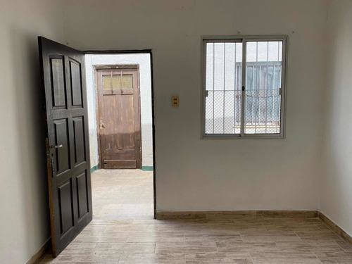 Imagen 1 de 11 de 2 Apartamentos En Alquiler 1 Dormitorio Capurro