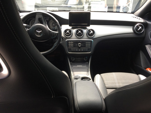 Mercedes-benz Classe Cla 1.6 Vision Turbo Flex 4p