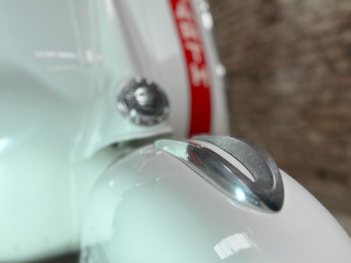 Imagen 9 de 14 de Piaggio Vespa 150cc Año 1957 Vl3m Tributo Abarth