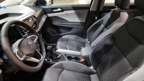 Imagen 14 de 25 de Volkswagen Taos Comfortline 0km My 23 Dcolores