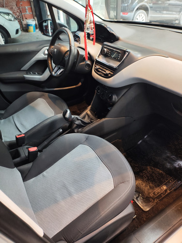 Peugeot 208 1.5 Allure