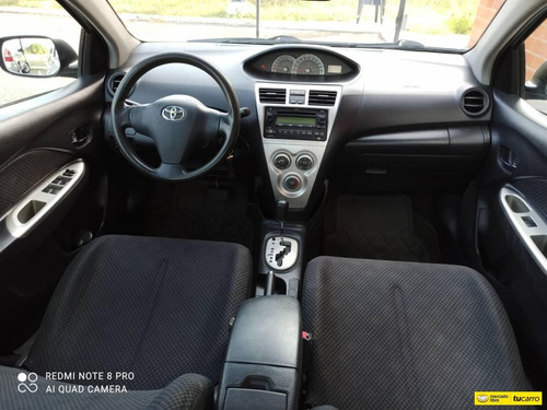 Toyota Yaris Belta Automático