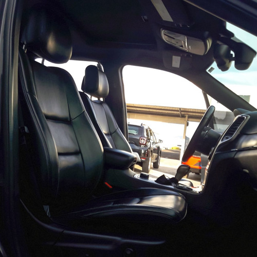 Imagen 11 de 15 de Jeep Grand Cherokee 2016 5.7 V8 Limited Lujo 4x4 At